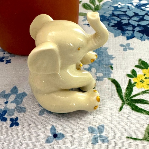 ❤️🔥50%❤️🔥 Lucky Cream Elephant Ceramic Figurine - Picture 3 of 6